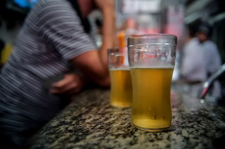 Consumo de álcool custa R$ 18 bi por ano ao País e causa 12 mortes por hora