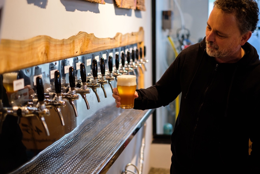 Cerveja de Foz do Iguaçu ganha prêmio nacional e reforça vocação do Paraná no setor