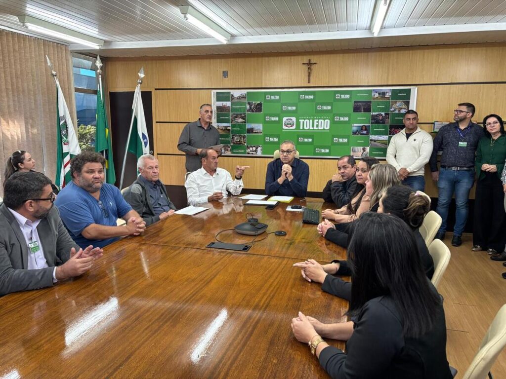 Toledo: Prefeito Costenaro sanciona leis com foco em saúde e bem-estar