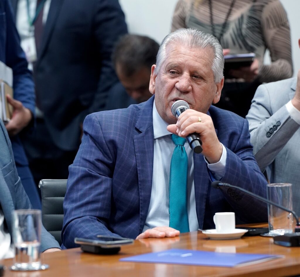 Deputado Federal Dilceu Sperafico assina pedido de abertura da CPI das Fraudes no INSS