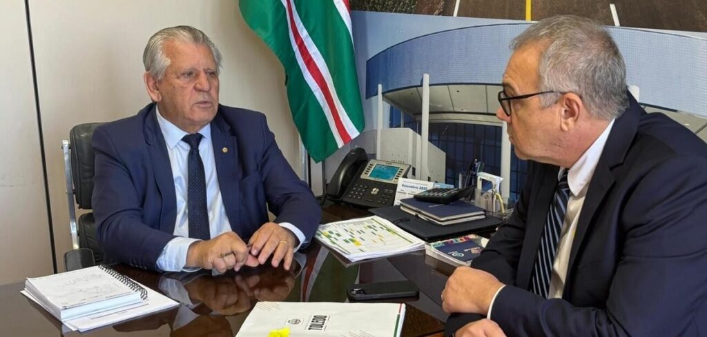 Prefeito Mario Costenaro se reúne com deputados federais e senadores em Brasília