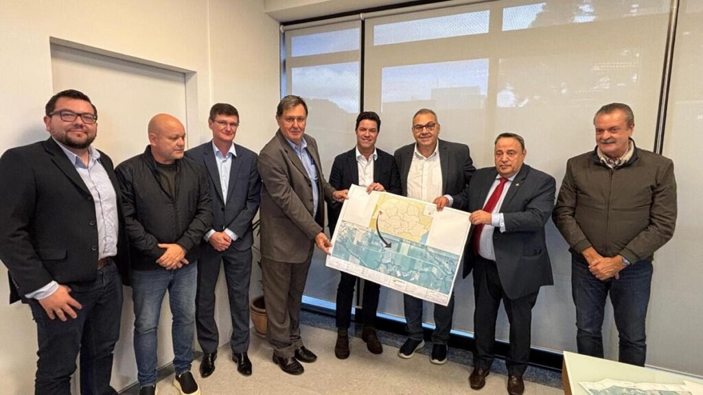 “Eixão do Desenvolvimento” de Toledo avança com projetos entregues à Secretaria das Cidades